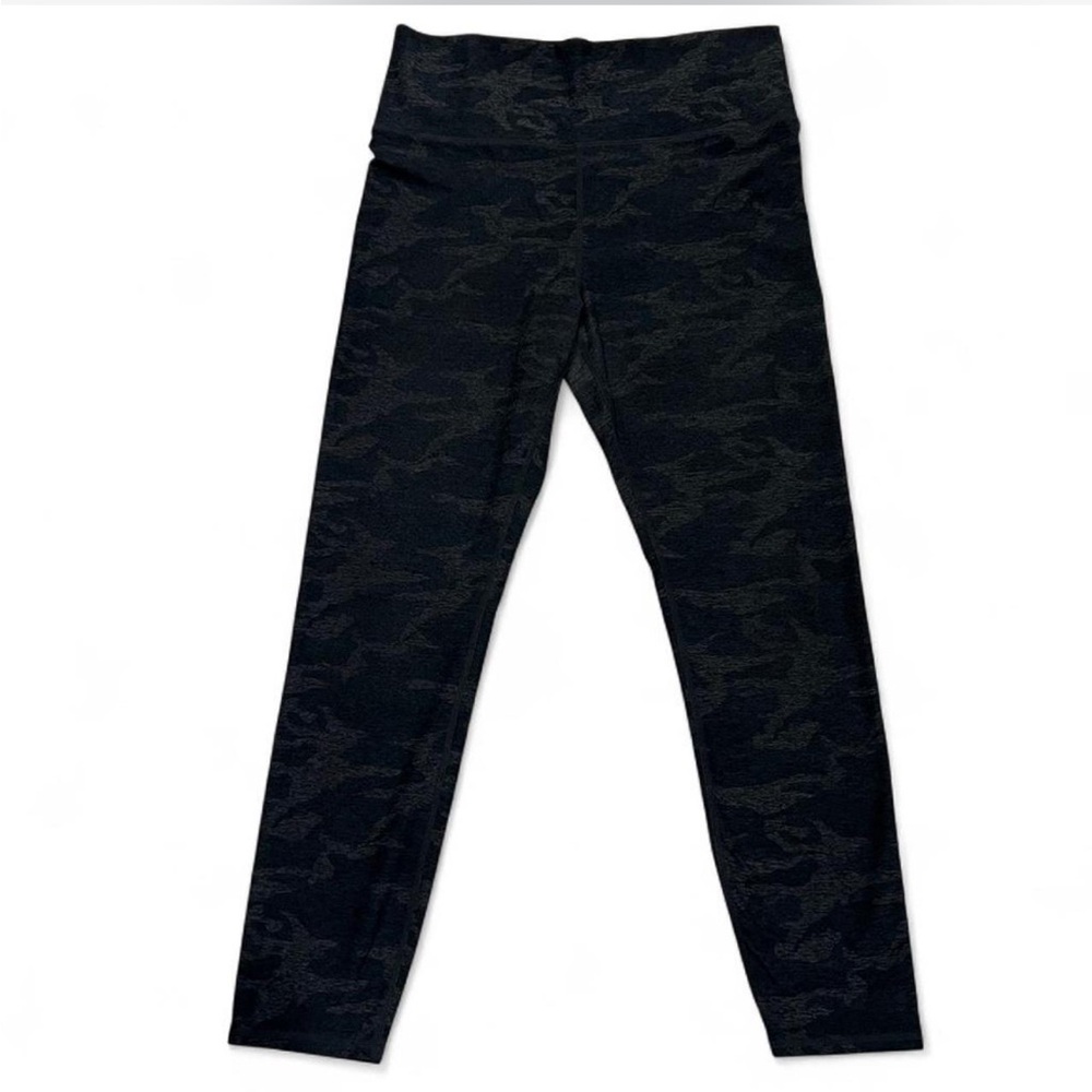 Vuori Clean Elevation Leggings waist 28” length 25”